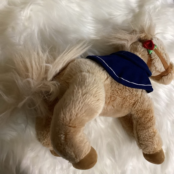 Well’s Fargo collectible horse - Picture 6 of 6